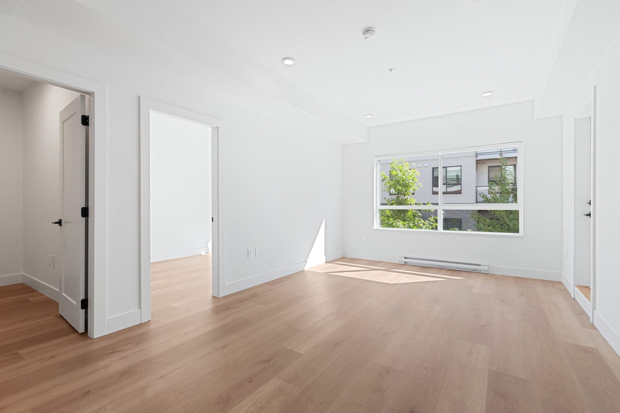 206 20286 72B AVENUE Unit: 206