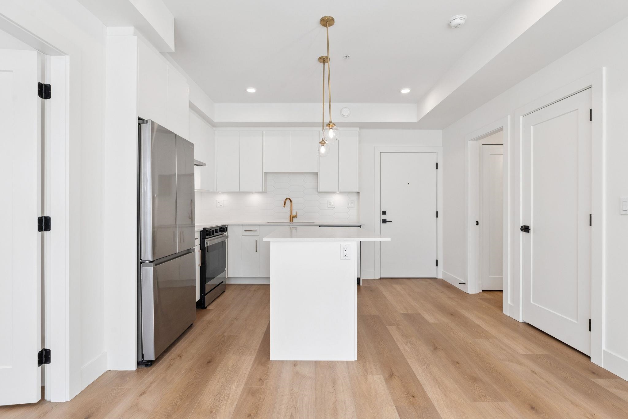 206 20286 72B AVENUE Unit: 206