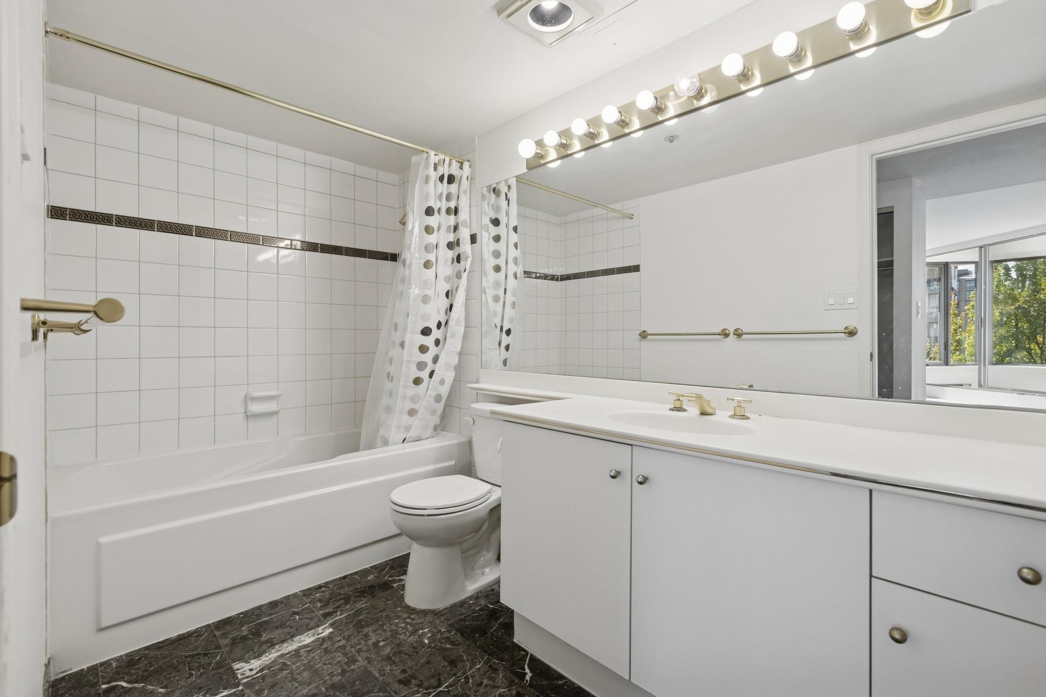 609 2201 PINE STREET Unit: 609