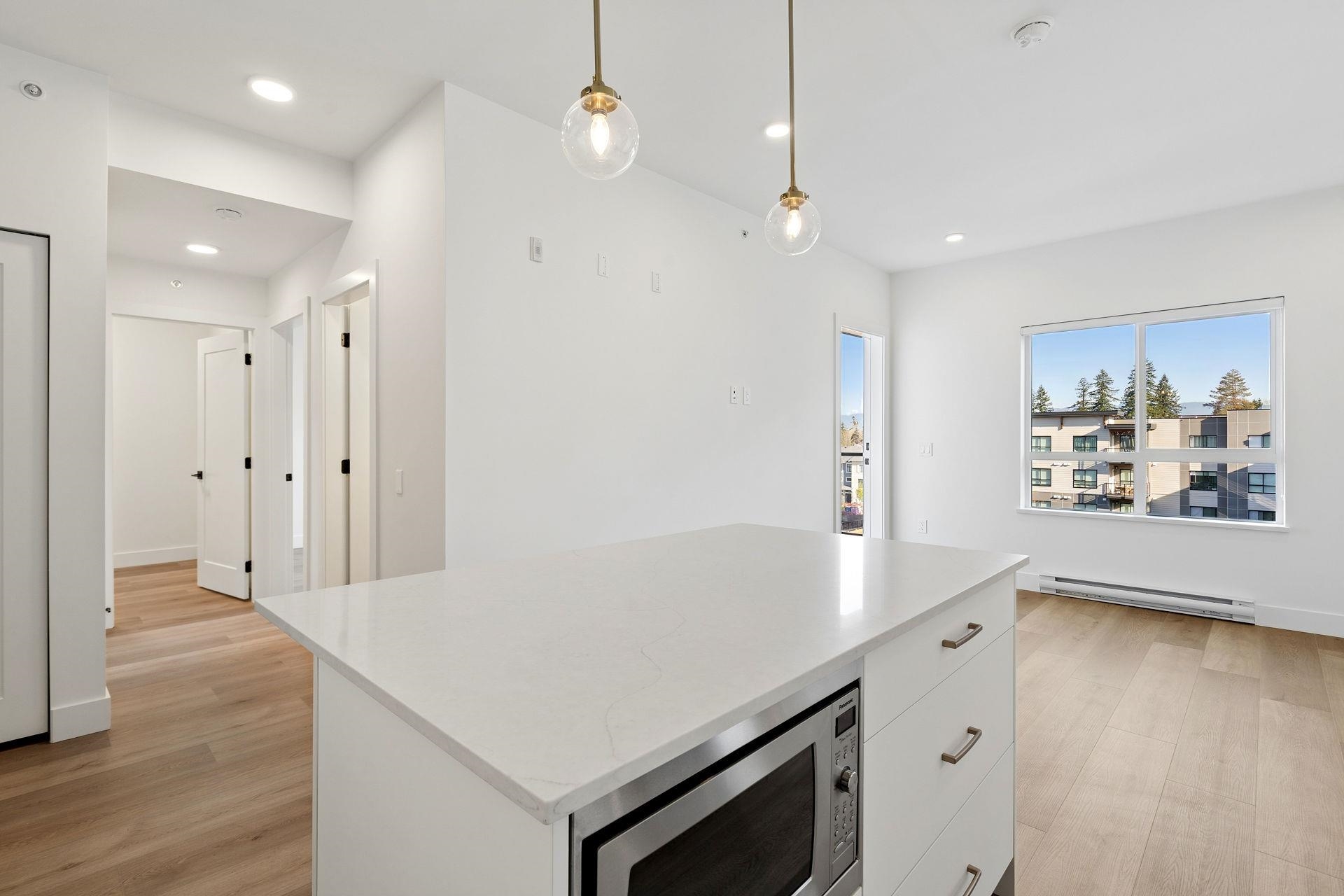 417 20286 72B AVENUE Unit: 417