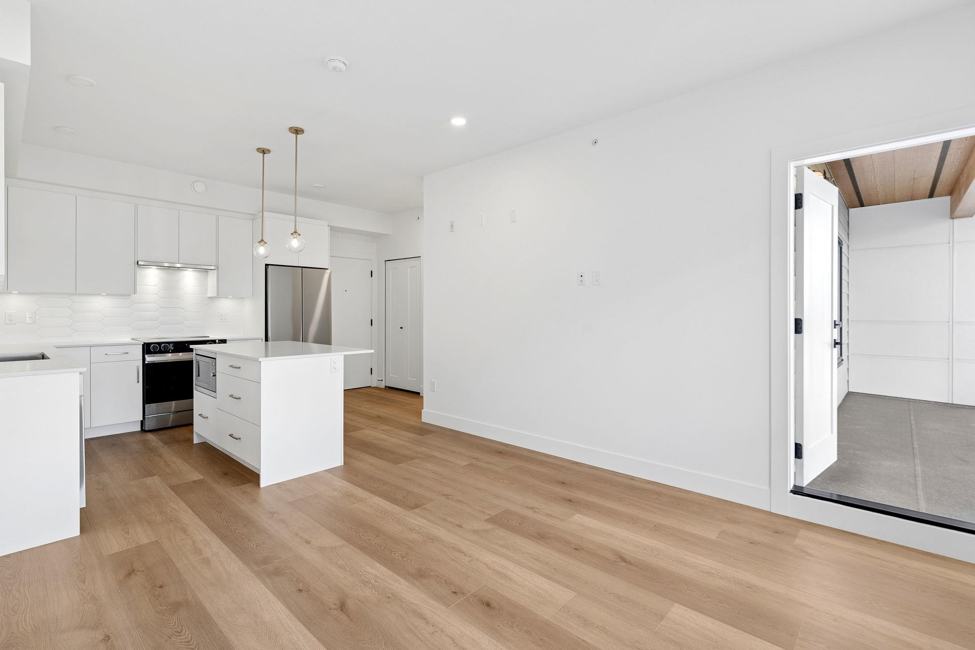 417 20286 72B AVENUE Unit: 417