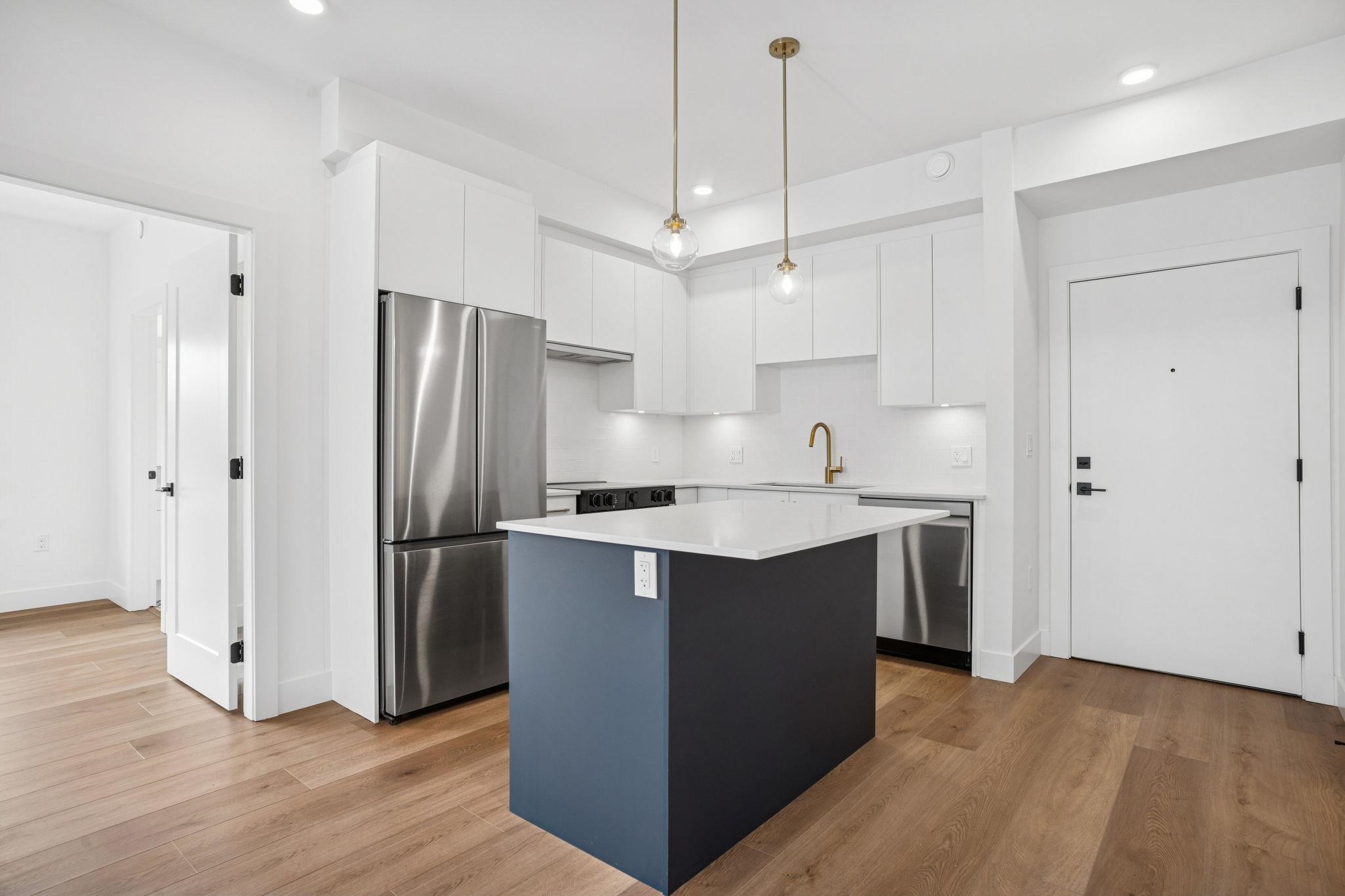 208 20286 72B AVENUE Unit: 208