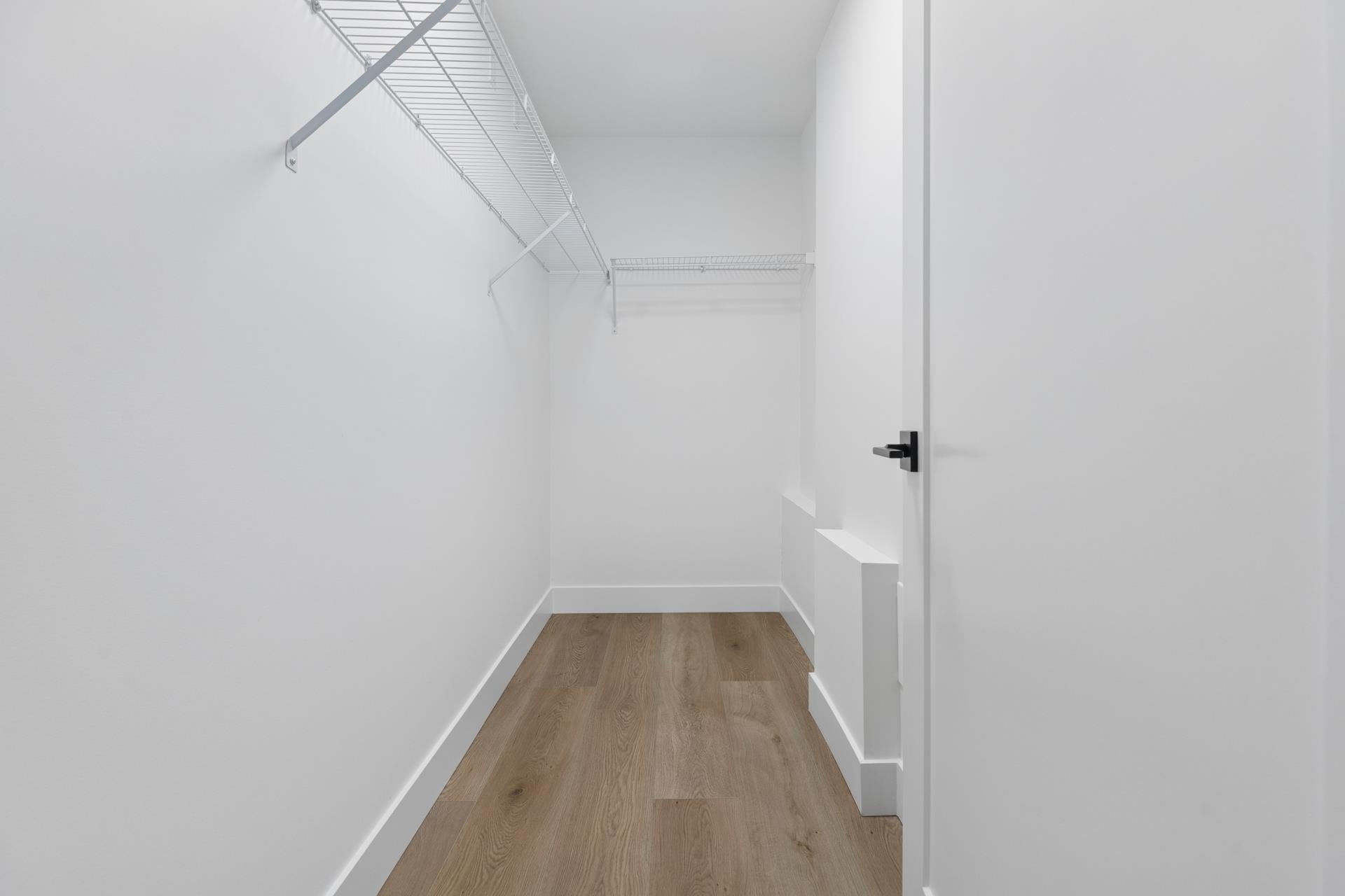101 20286 72B AVENUE Unit: 101