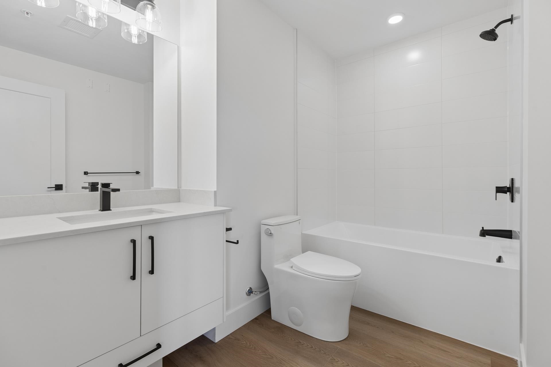 101 20286 72B AVENUE Unit: 101