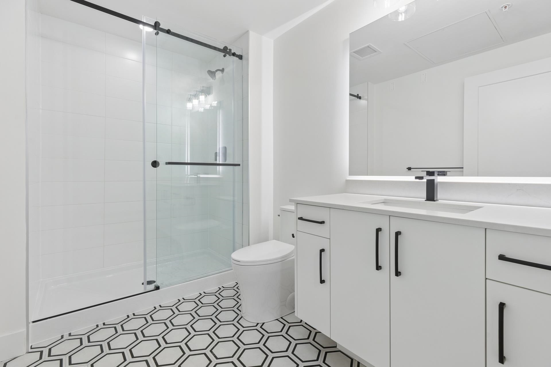 101 20286 72B AVENUE Unit: 101