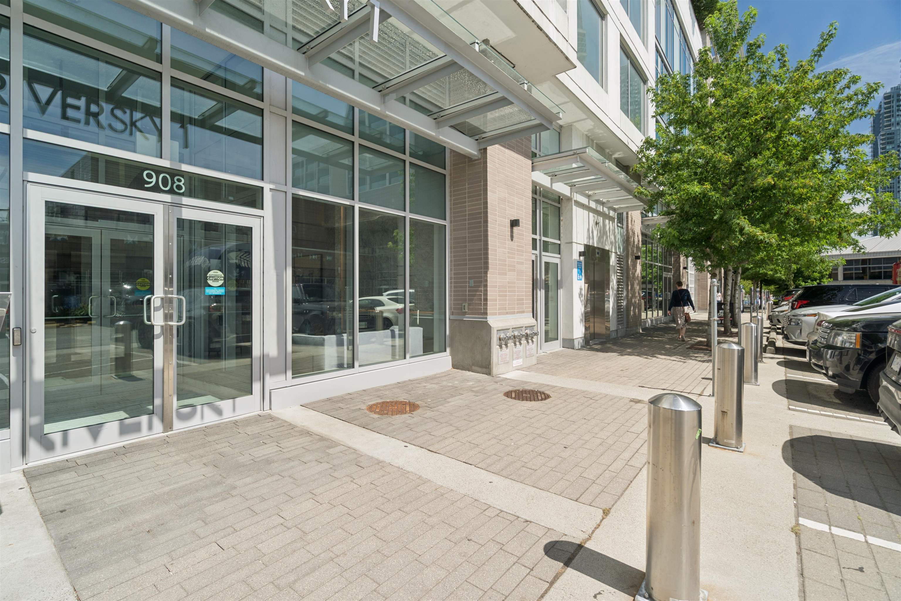 1901 908 QUAYSIDE DRIVE