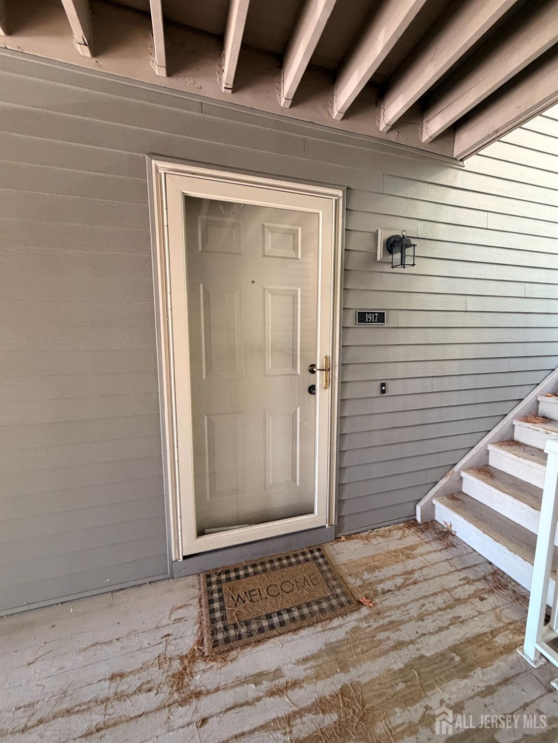 1917 Ravens Crest Drive