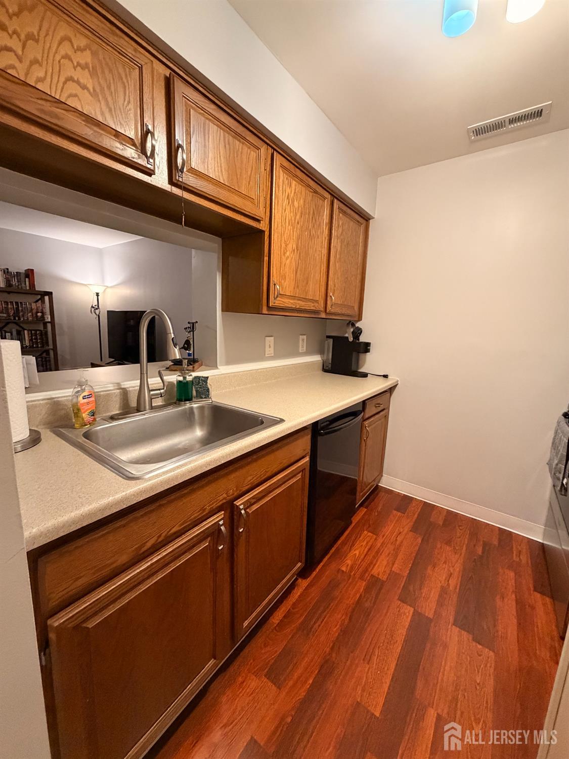 1917 Ravens Crest Drive