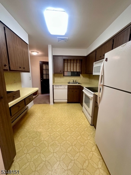 3 Meadowview Dr