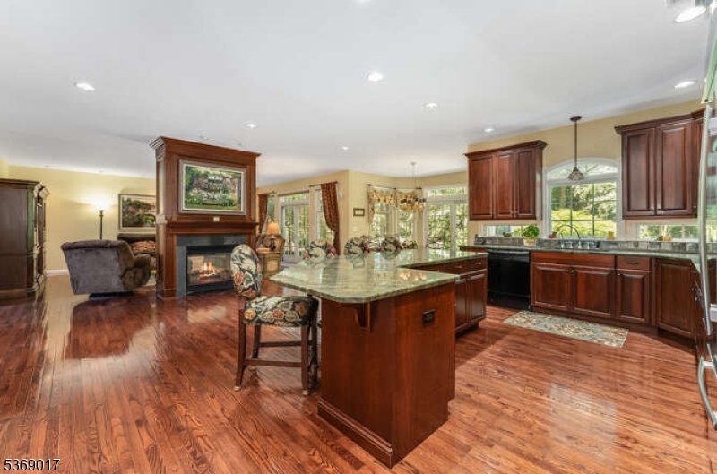 16 Overlook Rd