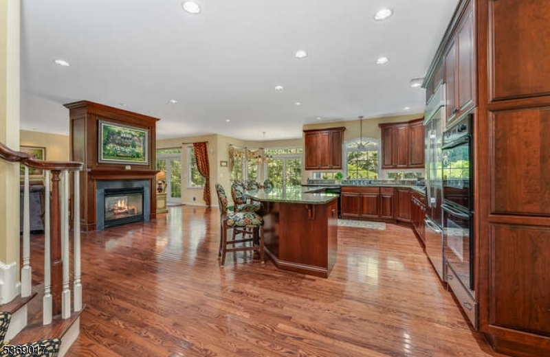 16 Overlook Rd