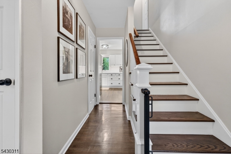 13 High View Drive