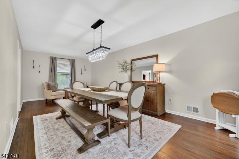 13 High View Drive