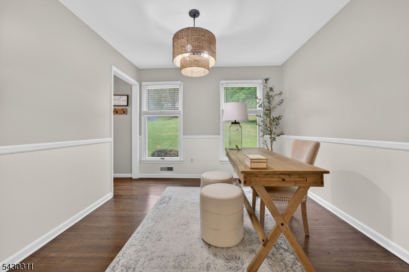 13 High View Drive