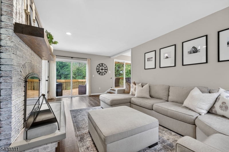 13 High View Drive
