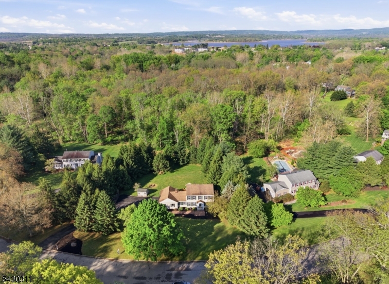 13 High View Drive