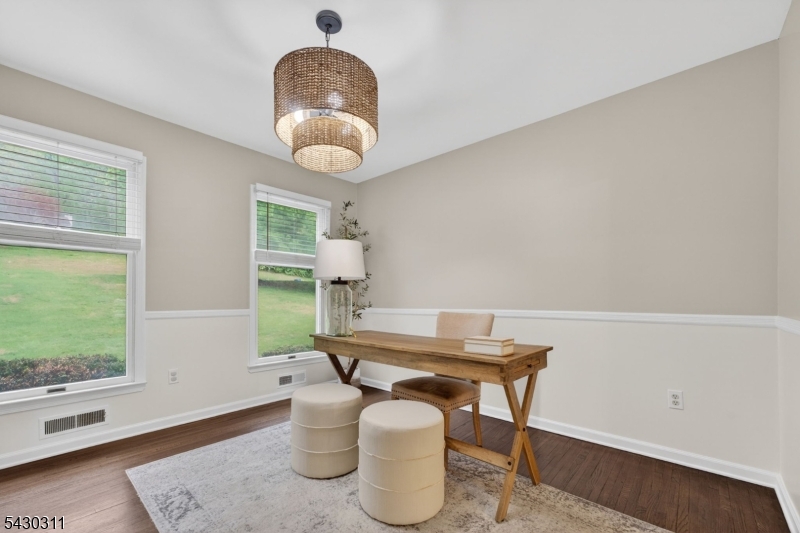 13 High View Drive
