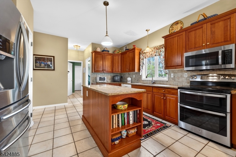 3 Indian Creek Rd