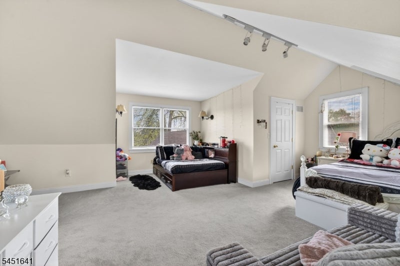 62 Bunnvale Rd