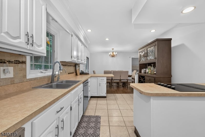 21 Alexandra Rd