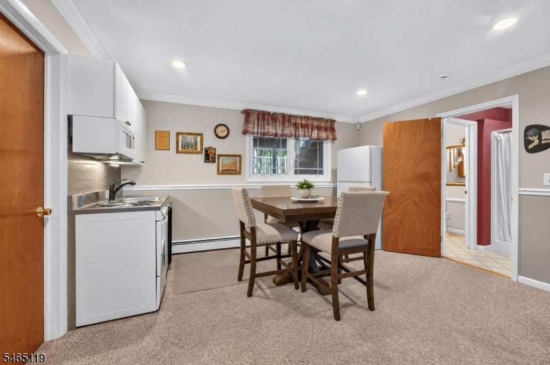 21 Alexandra Rd