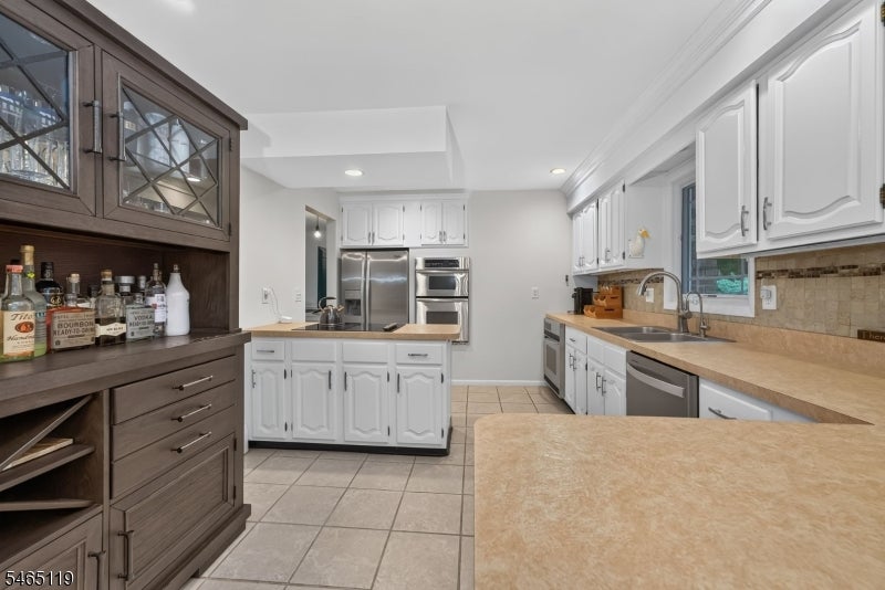 21 Alexandra Rd