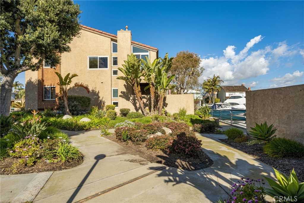 17050 Bluewater Lane