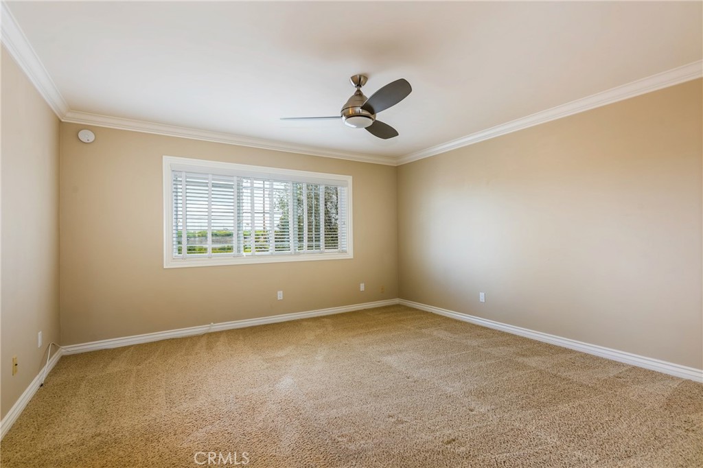 20252 Ravenwood Lane