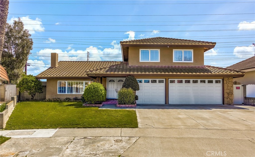 20252 Ravenwood Lane