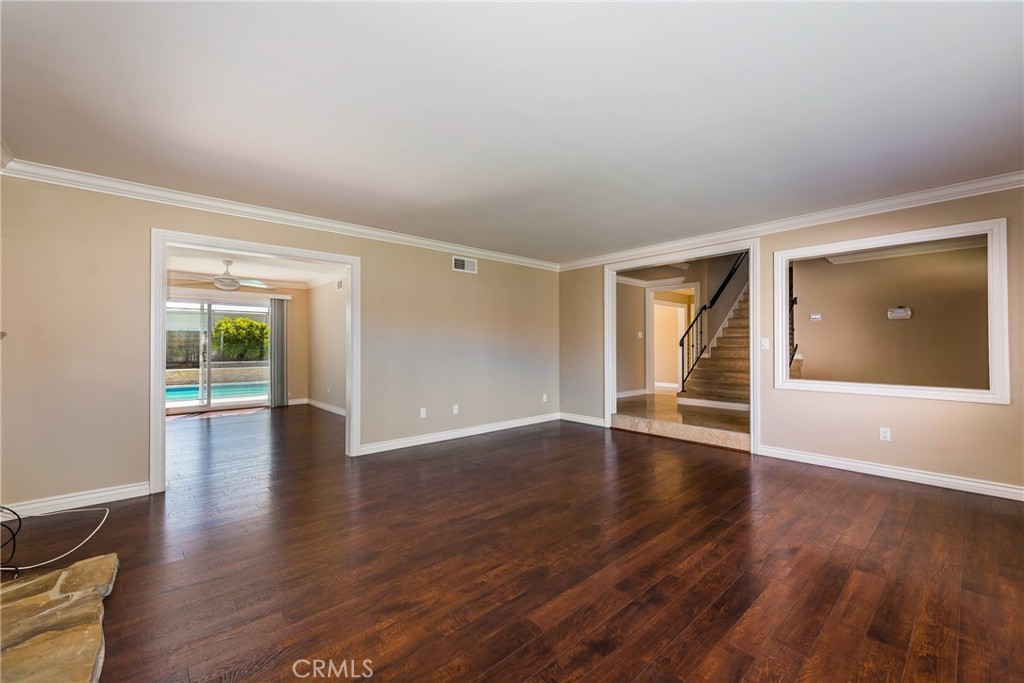20252 Ravenwood Lane