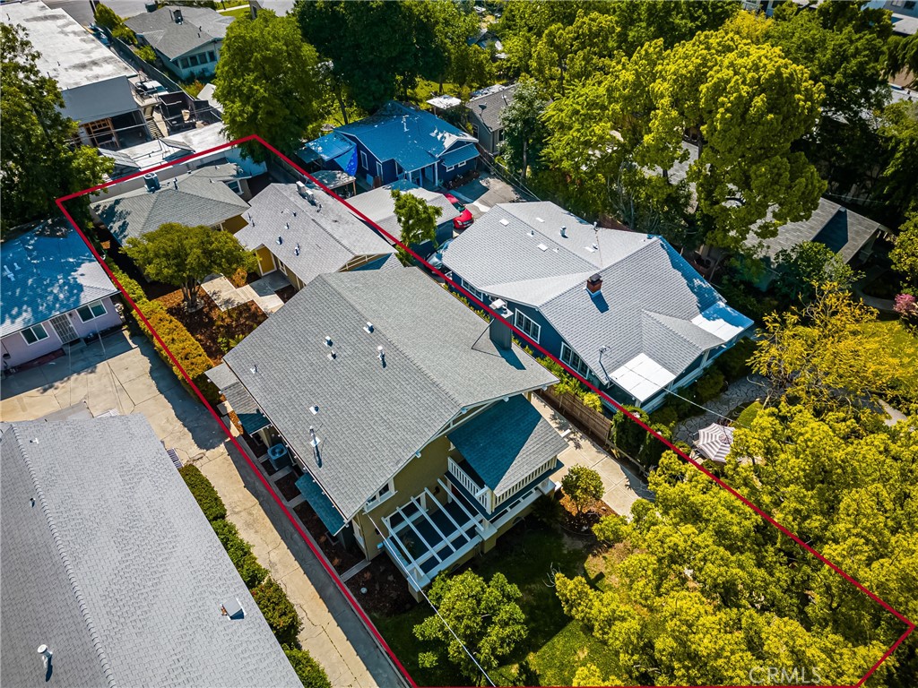 160 N Bonnie Avenue