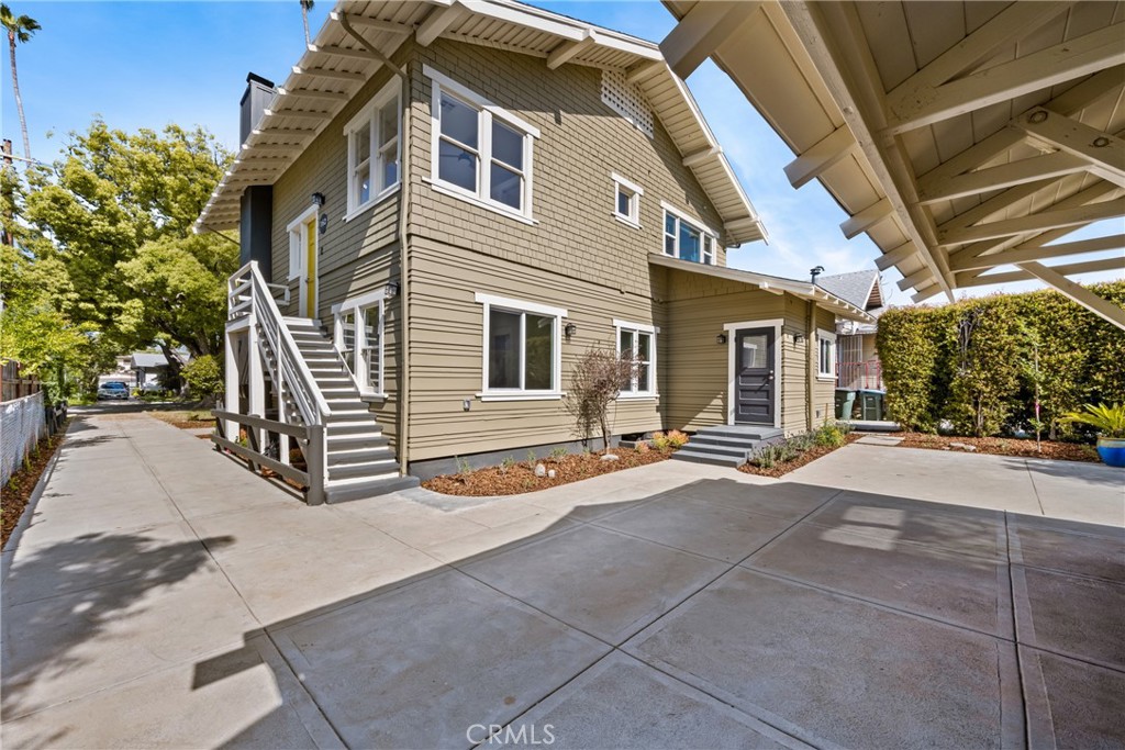 160 N Bonnie Avenue