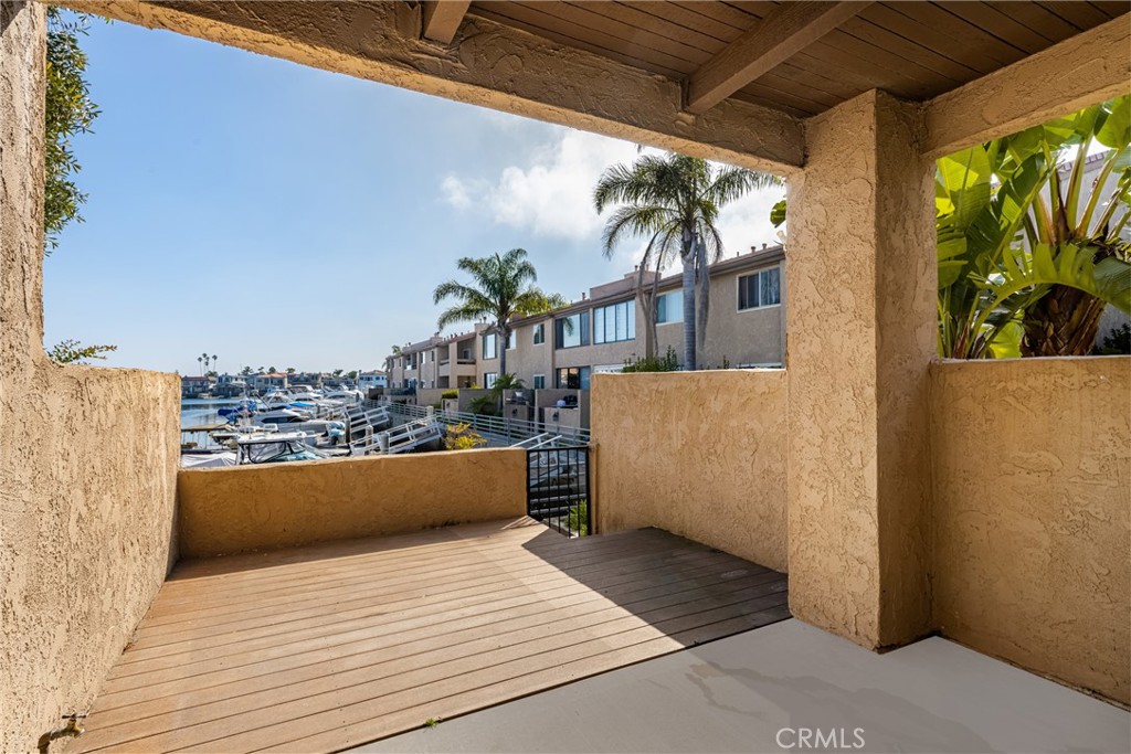 17048 Bluewater Lane