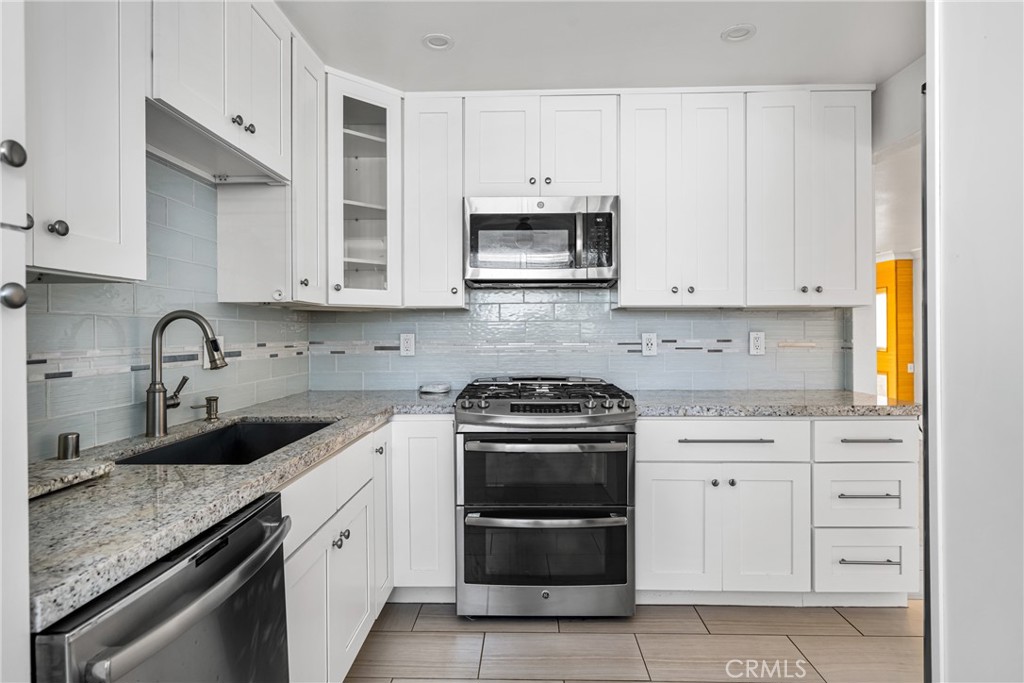 17048 Bluewater Lane