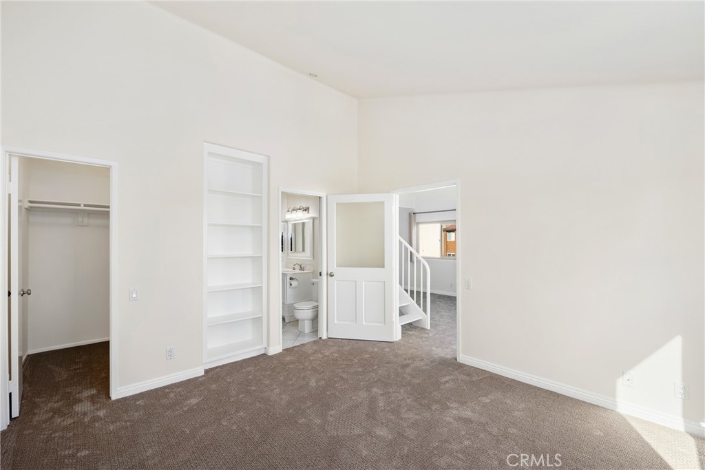 17030 Bluewater Ln