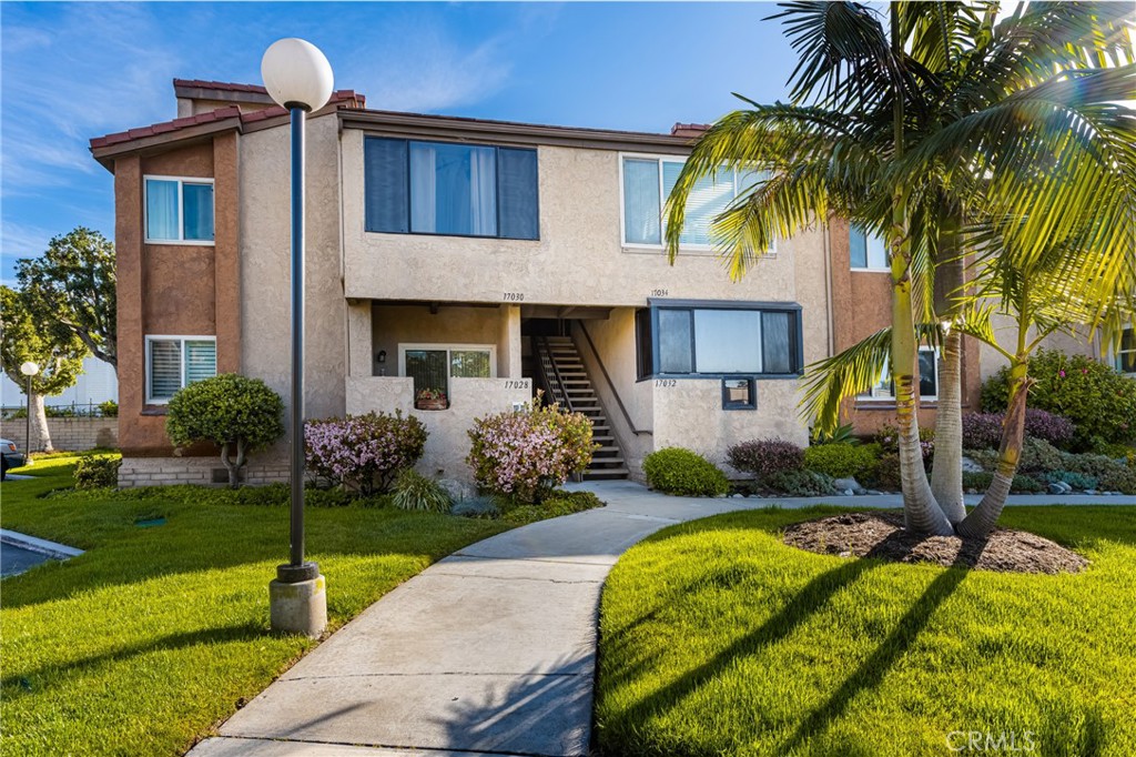 17030 Bluewater Ln