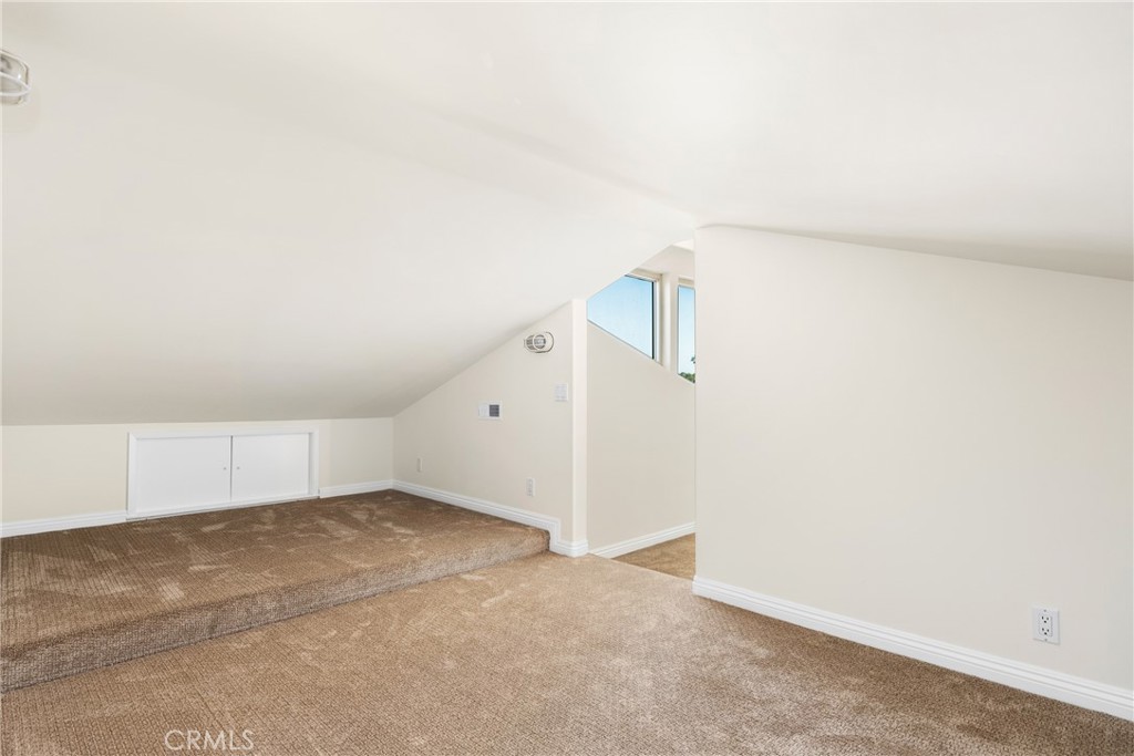 17030 Bluewater Ln