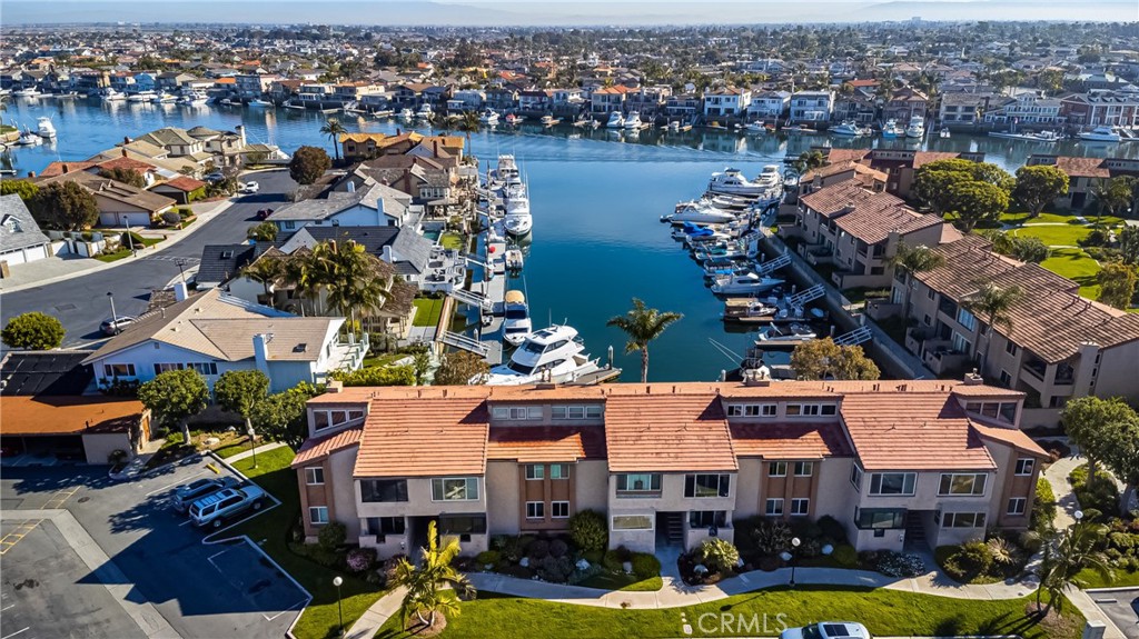 17030 Bluewater Ln