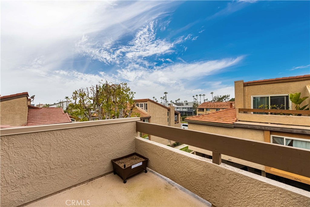 16963 Bluewater Lane