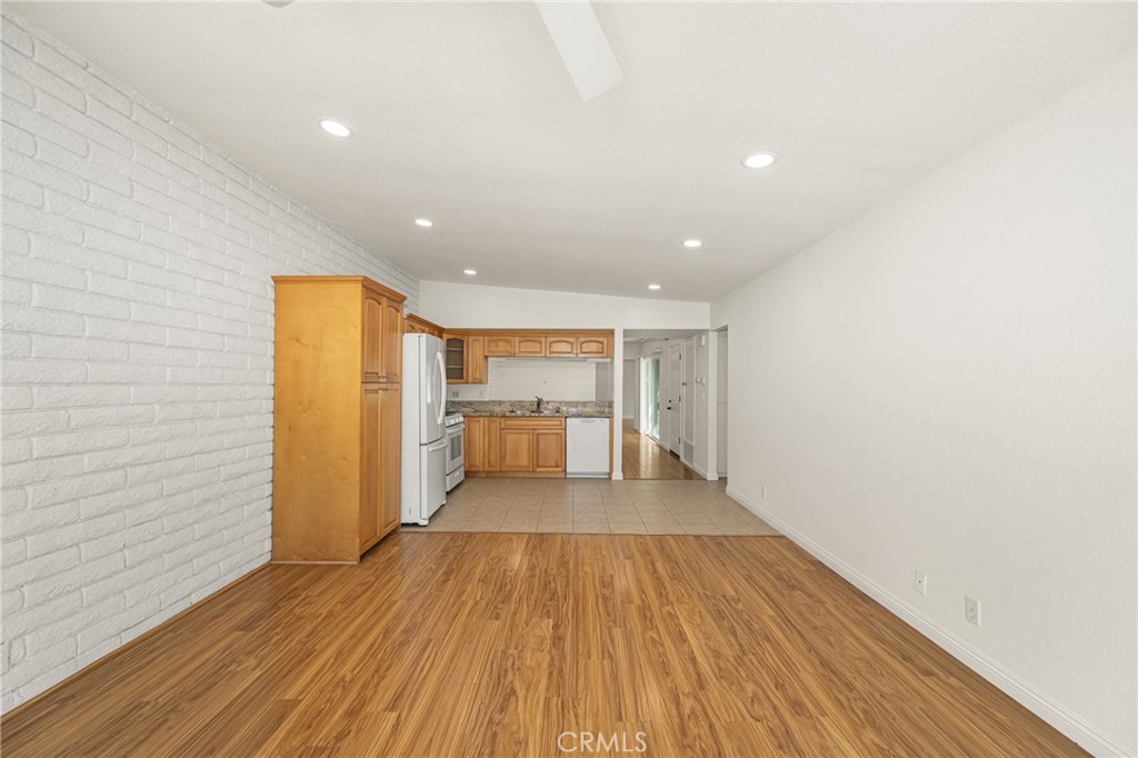1821 Alsuna Lane