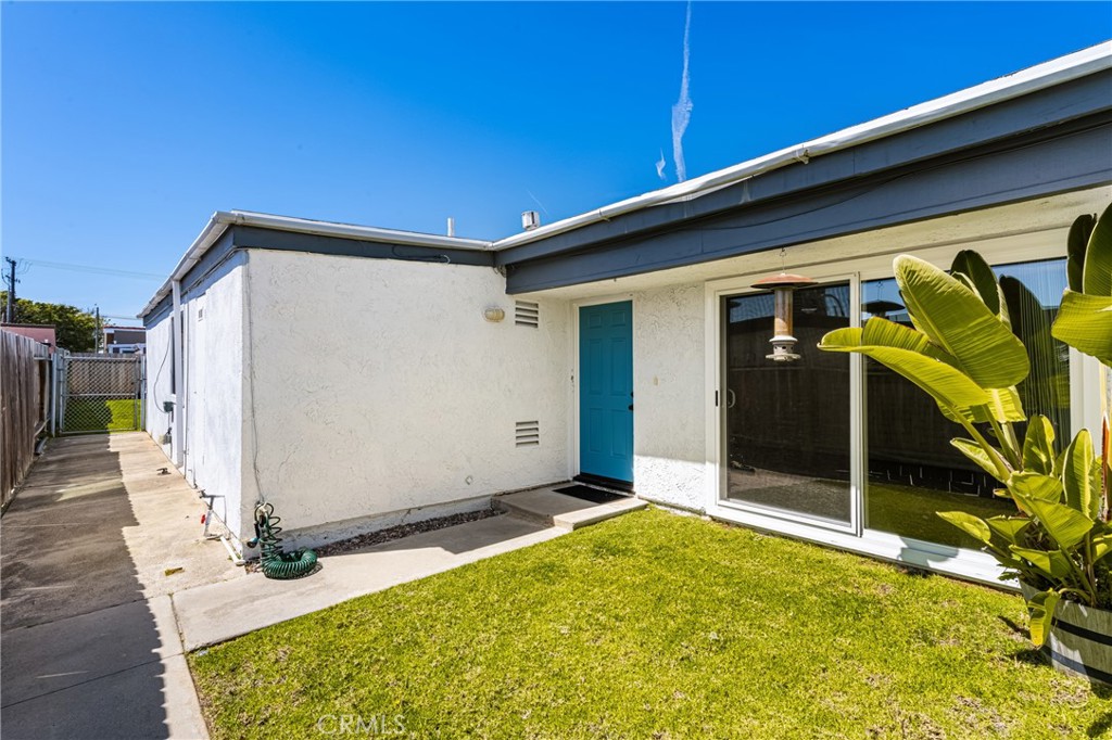 1821 Alsuna Lane