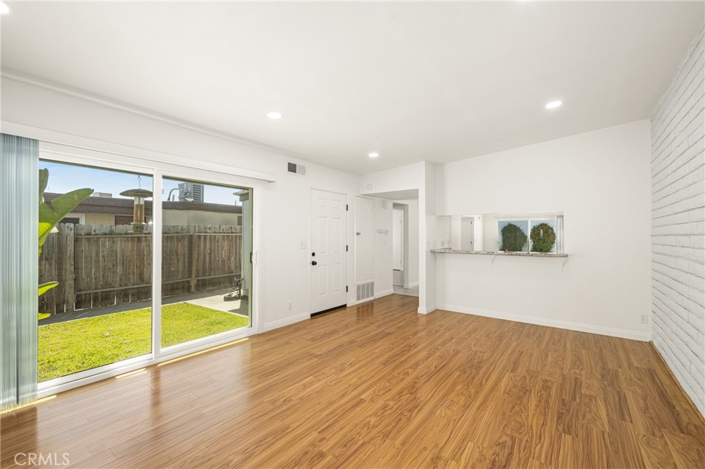 1821 Alsuna Lane