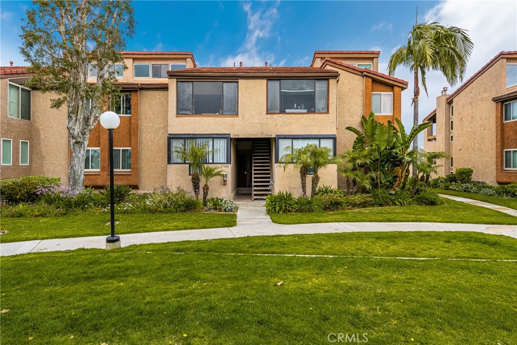 17068 Bluewater Lane