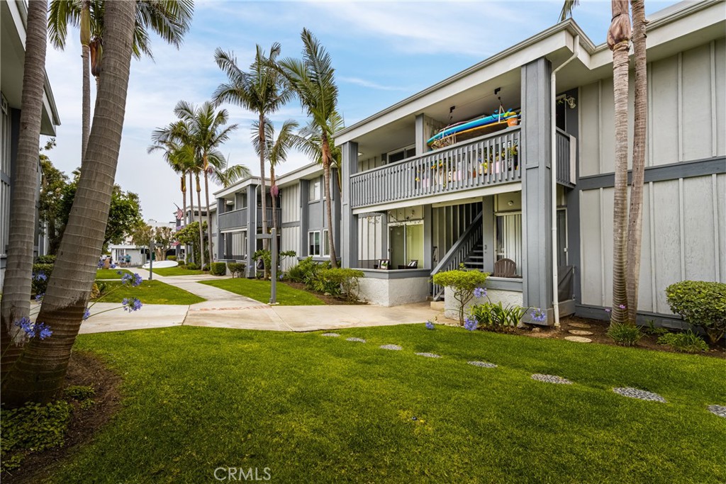 16842 Pacific Coast 102