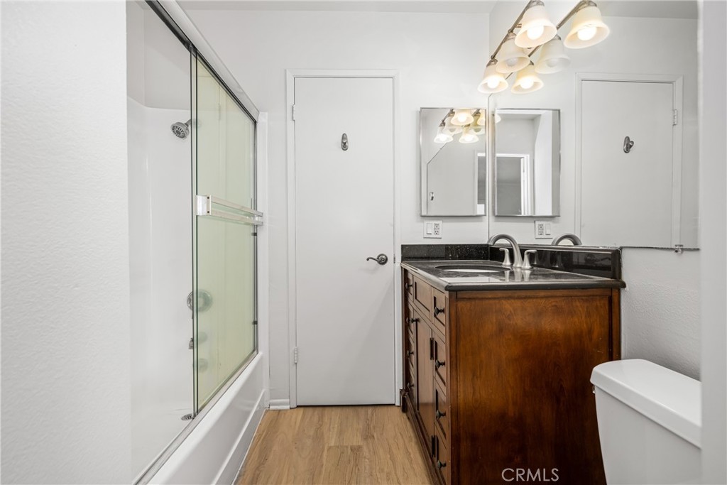 16842 Pacific Coast 102