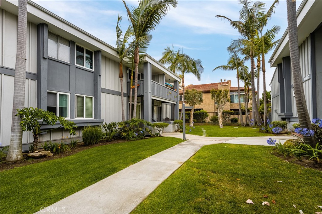 16842 Pacific Coast 102