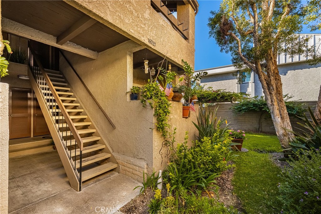 16927 Bluewater Lane