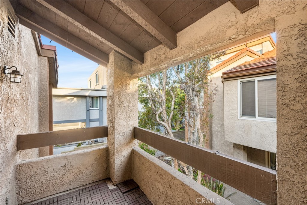 16927 Bluewater Lane