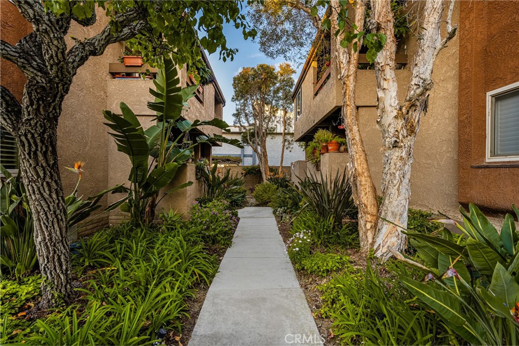 16927 Bluewater Lane