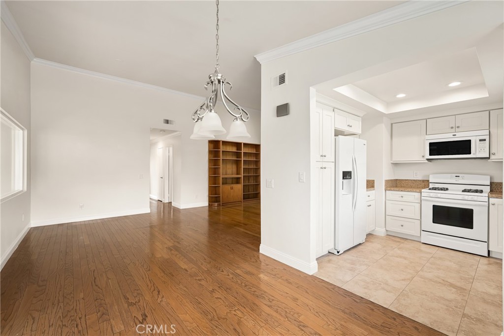 8565 Larkhall Circle 801A